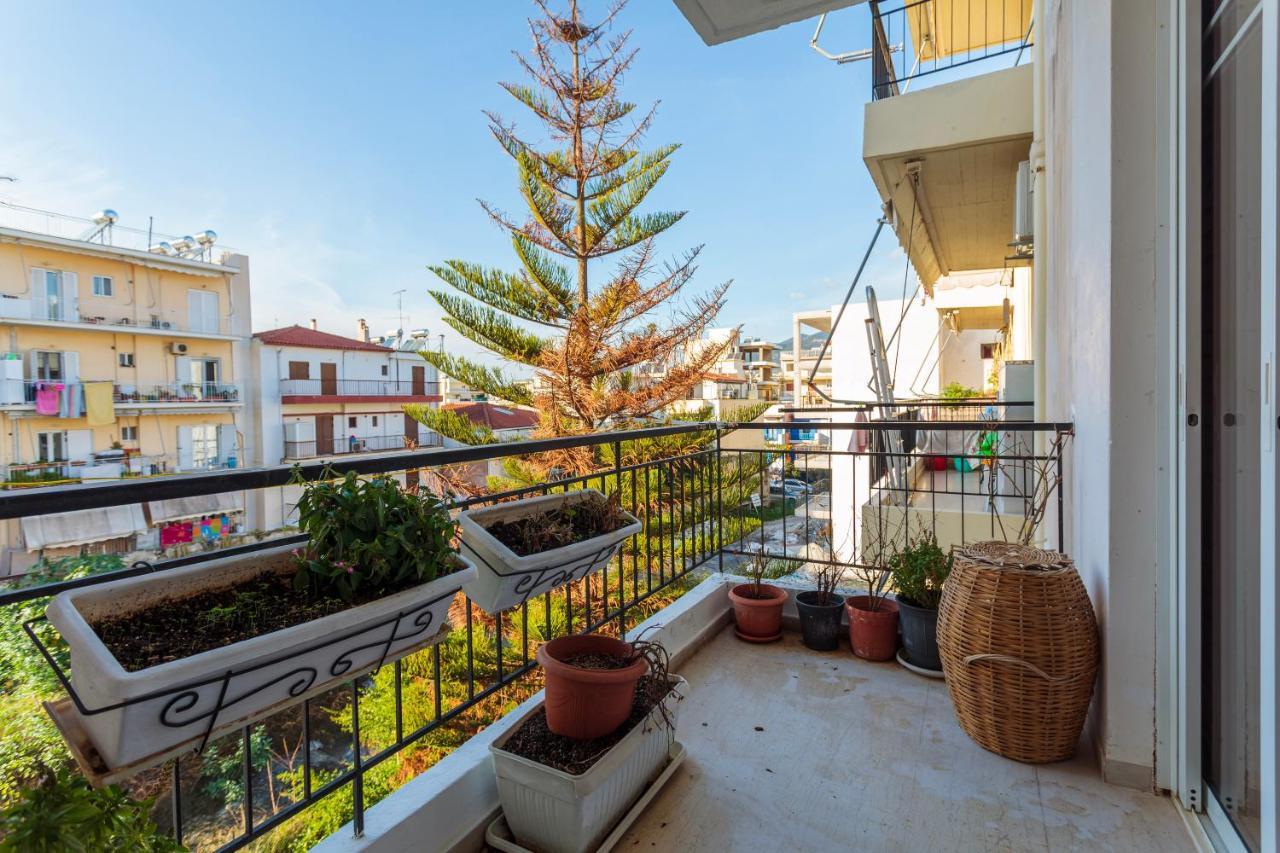 Bright Comfy Flat Near The Beach & The City Center Kalamata Exterior foto